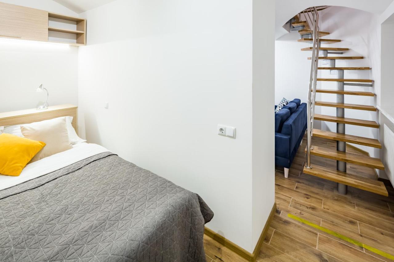 New Large 2 Bedroom In Lviv Historic Centre Exterior photo